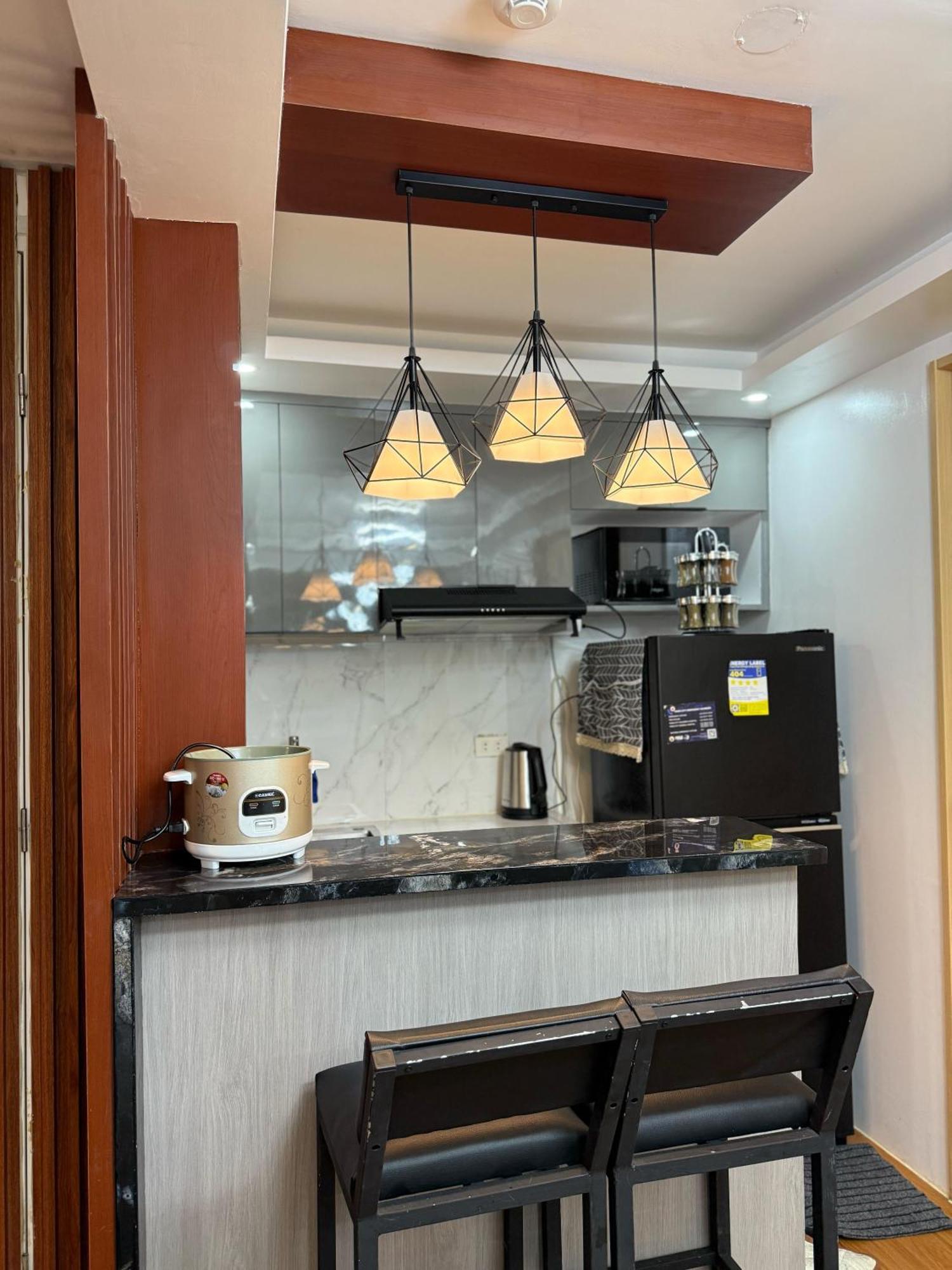 Cozy Condovibe 2 Bedroom Staycation Near Sm East Ortigas With Netflix! Apartment Manila