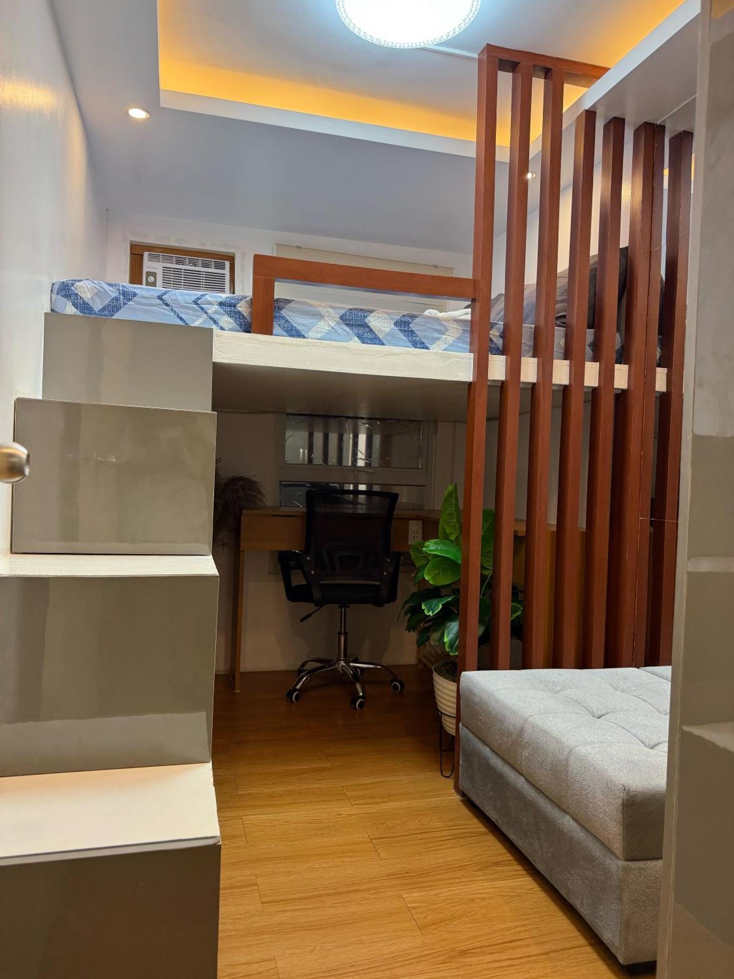 Cozy Condovibe 2 Bedroom Staycation Near Sm East Ortigas With Netflix! *